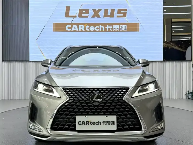 Lexus RX, 2021