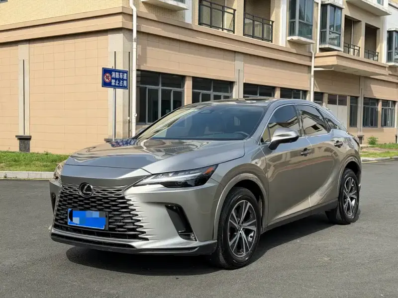 Lexus RX, 2025