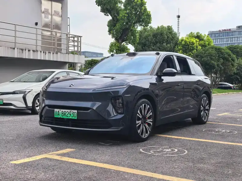 NIO ES8, 2023