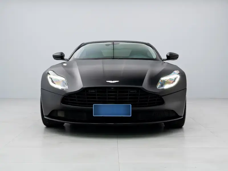 Aston Martin DB11, 2018