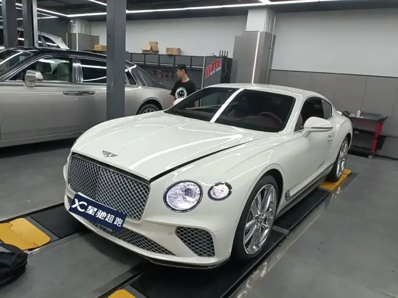 Bentley Continental, 2020