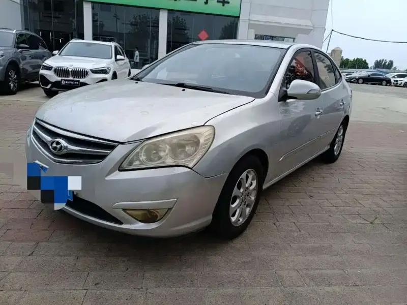 Hyundai Elantra, 2011