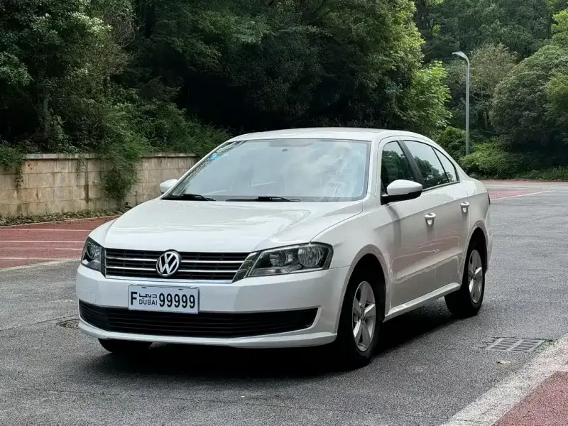 Volkswagen Lavida, 2015 — фото 1