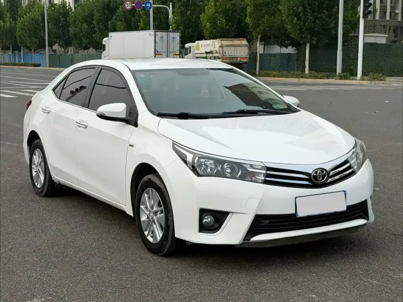 Toyota Corolla, 2017 — фото 1