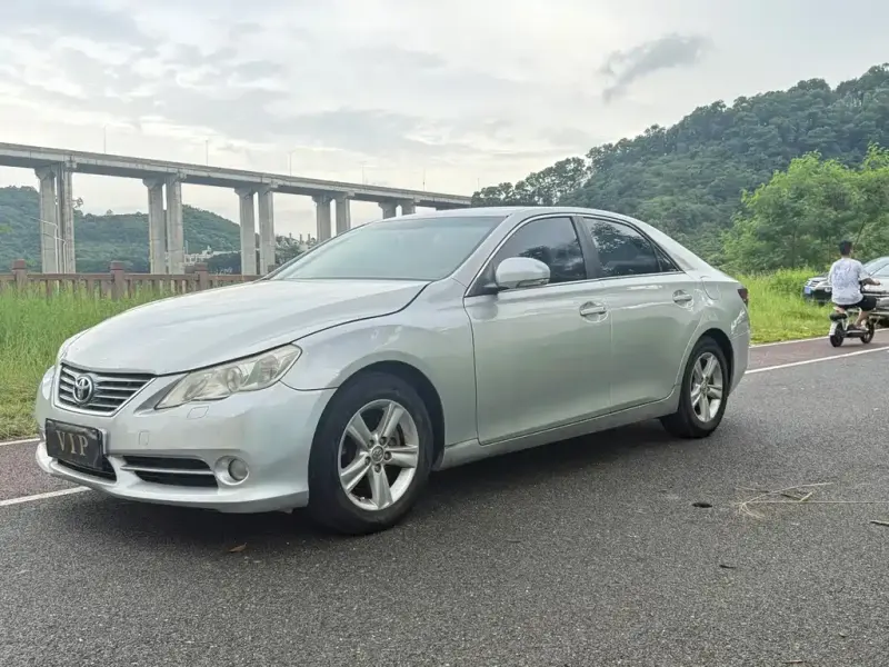 Toyota Reiz, 2010