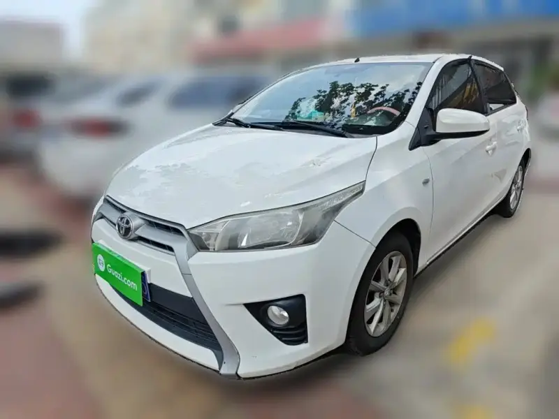 Toyota Yaris L, 2014