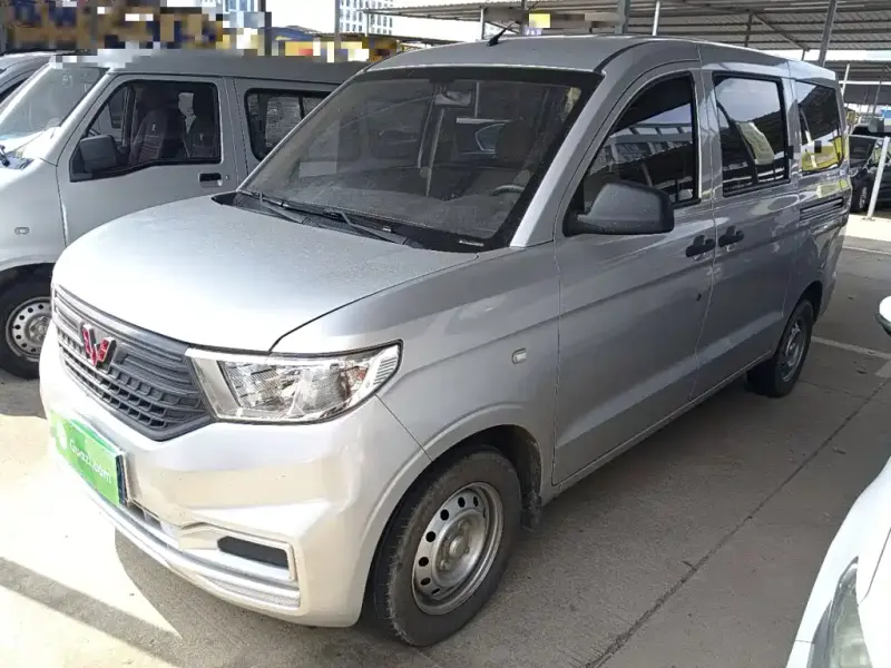 Wuling Hongguang V, 2023