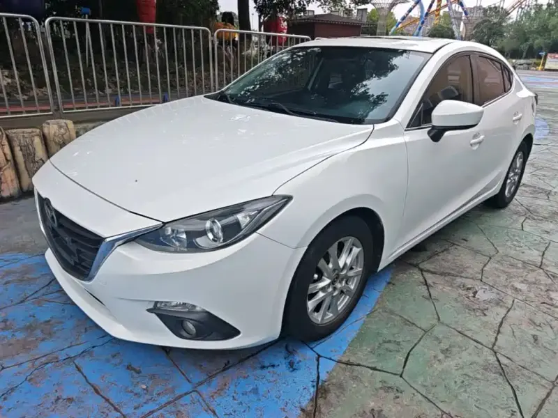 Mazda 3 Axela, 2015 — фото 1