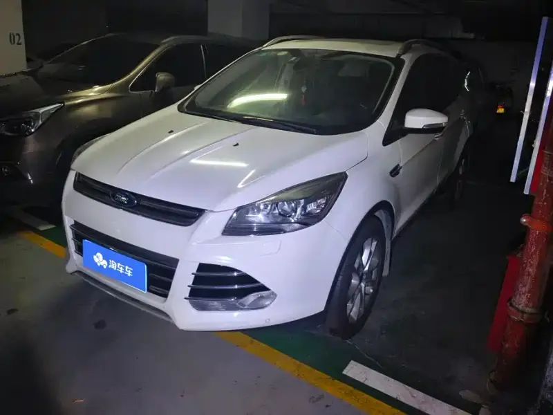 Ford Kuga, 2015