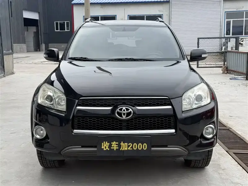 Toyota RAV4, 2012 — фото 1
