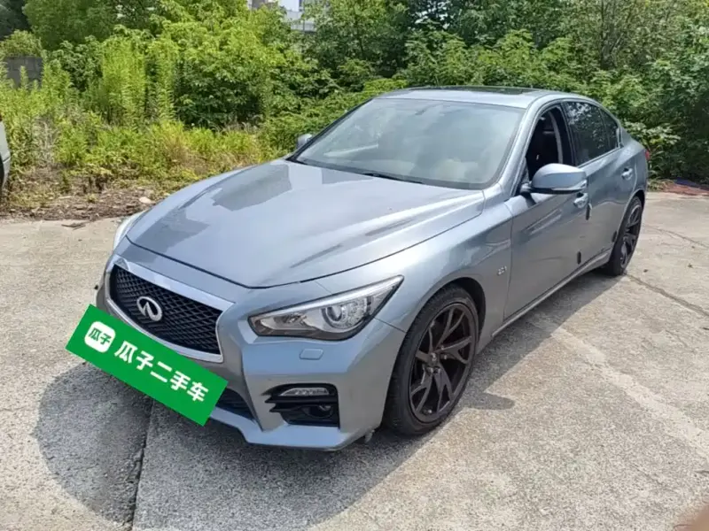 Infiniti Q50L, 2015