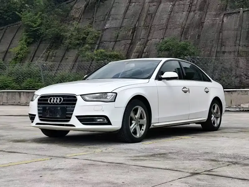 Audi A4L, 2016