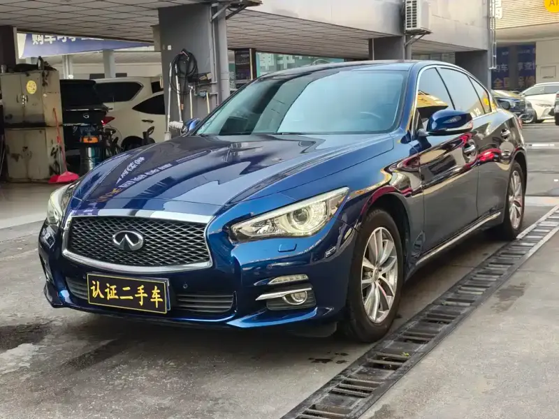 Infiniti Q50L, 2017