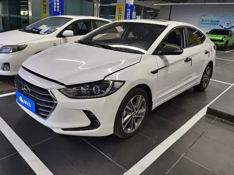 Hyundai Elantra, 2019