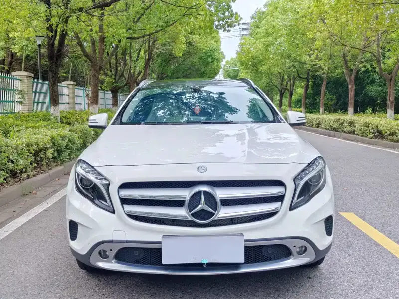 Mercedes-Benz GLA, 2015 — фото 1
