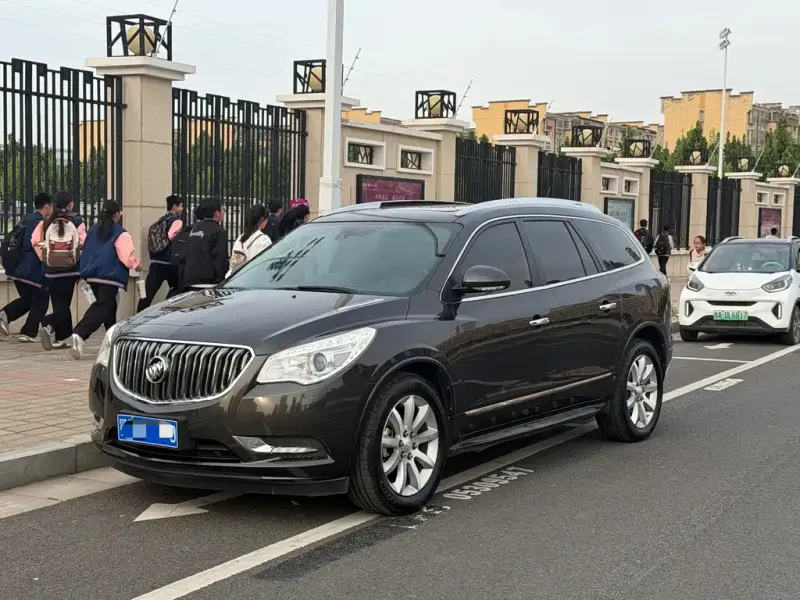 Buick Enclave, 2016