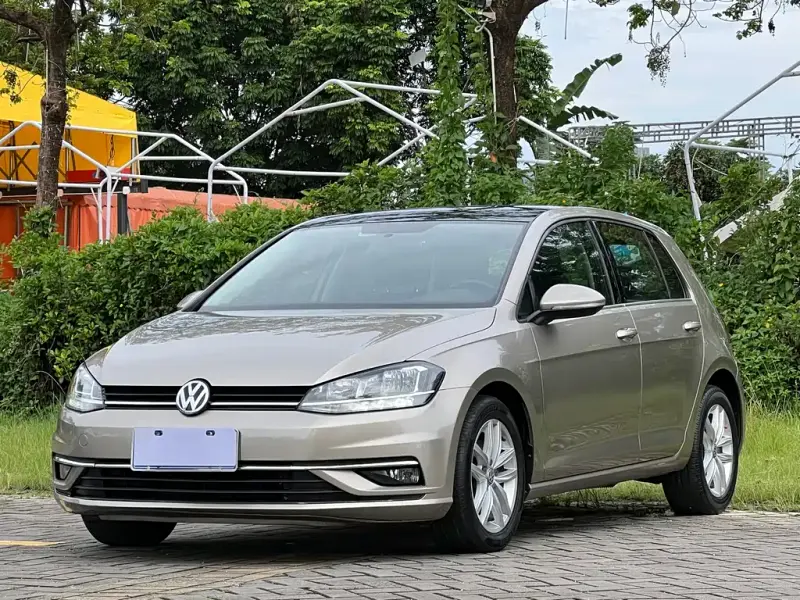 Volkswagen Golf, 2018 — фото 1