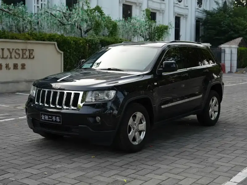 Jeep Grand Cherokee (Import), 2012
