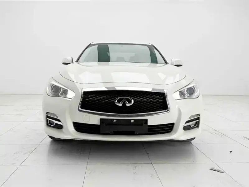 Infiniti Q50L, 2017