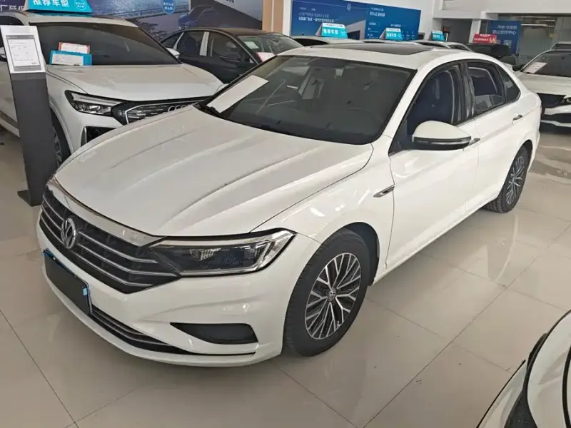 Volkswagen Sagitar, 2020