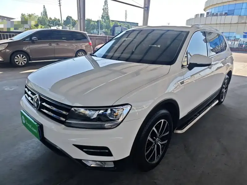 Volkswagen Tiguan L, 2018