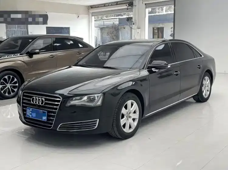 Audi A8, 2013 — фото 1