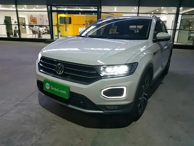 Volkswagen T-Roc, 2021