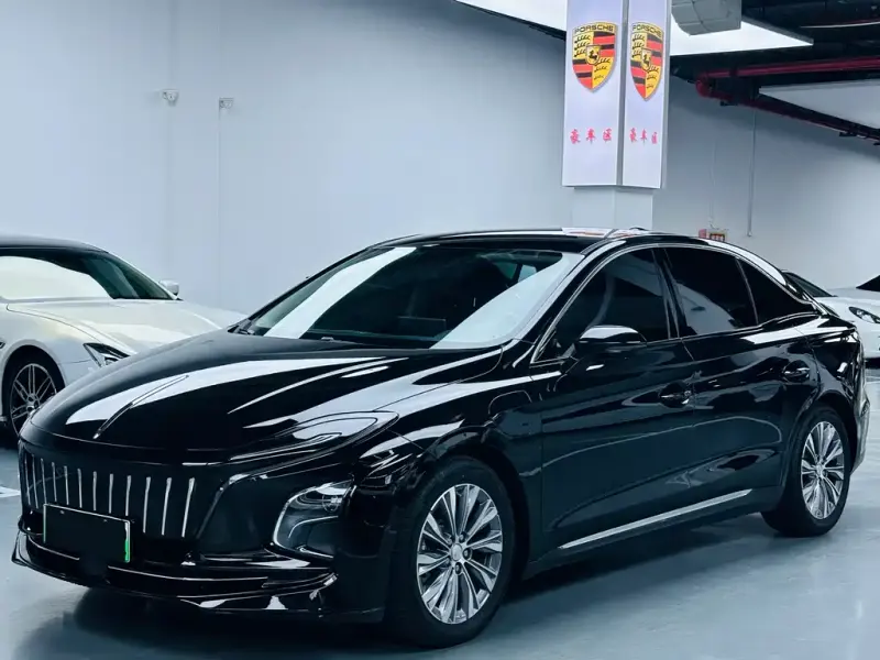 Hongqi E-QM5, 2023