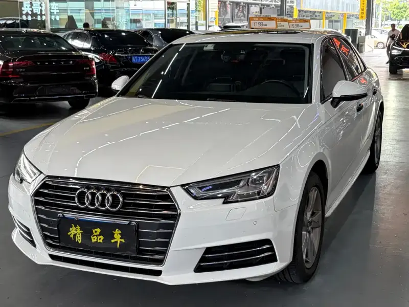 Audi A4L, 2018