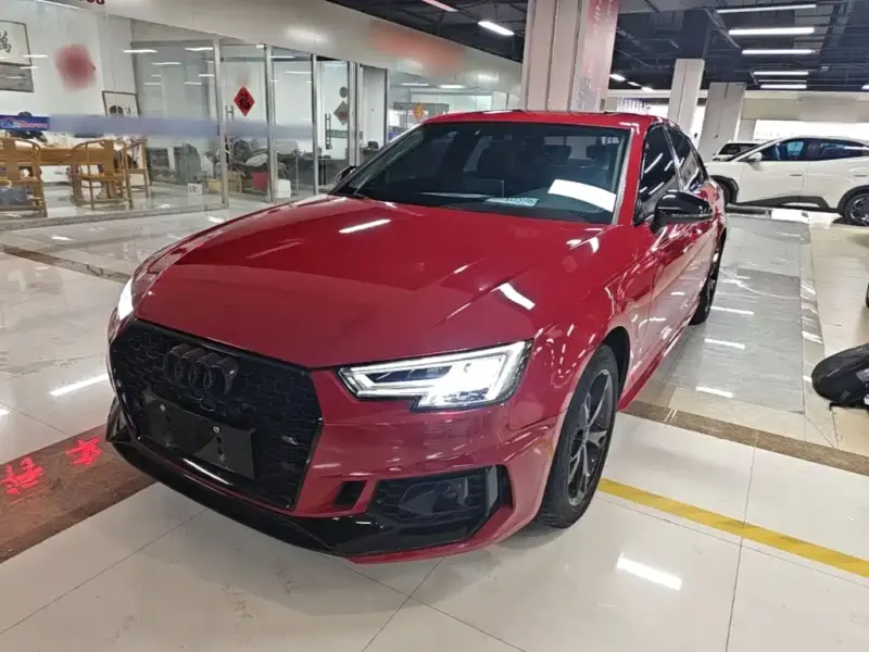 Audi A4L, 2017