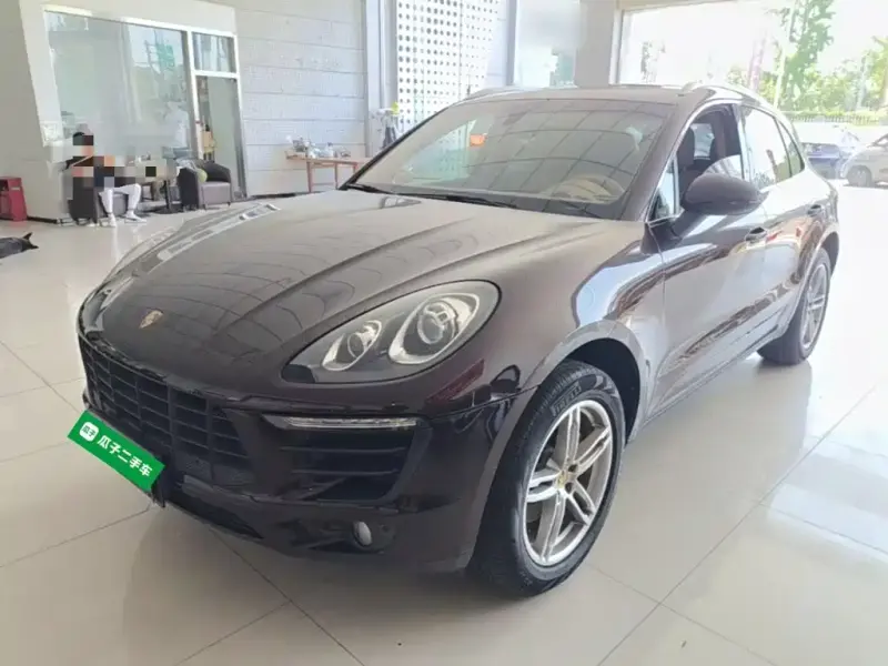 Porsche Macan, 2014