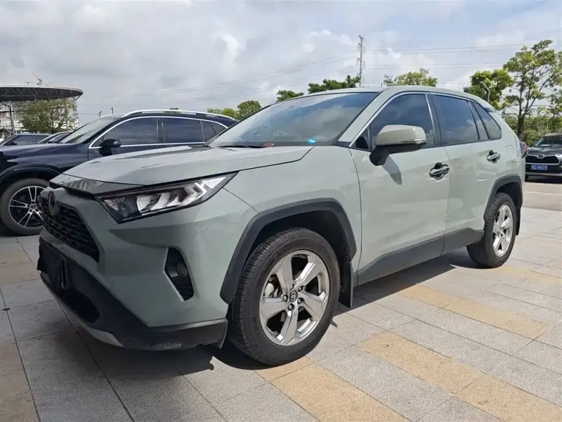 Toyota RAV4, 2021 — фото 1