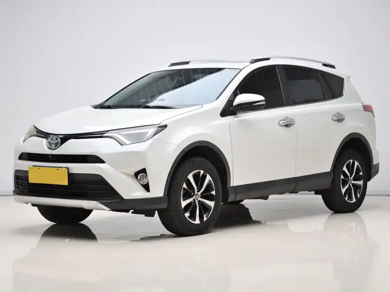 Toyota RAV4, 2017 — фото 1