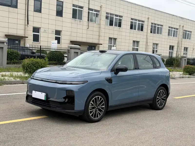 Leapmotor B10, 2025
