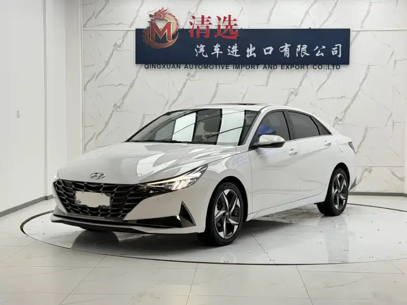 Hyundai Elantra, 2023