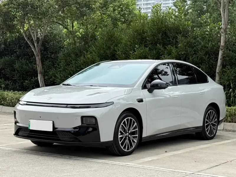 Leapmotor B01, 2025