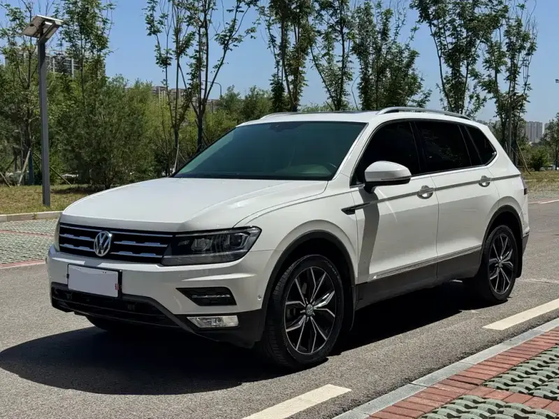 Volkswagen Tiguan L, 2020