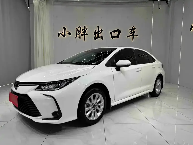 Toyota Corolla, 2023 — фото 1