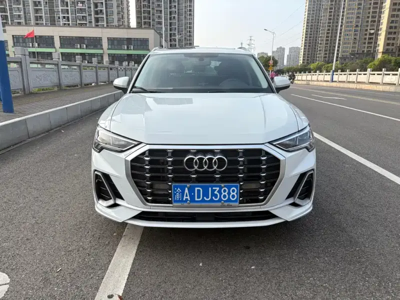 Audi Q3, 2022