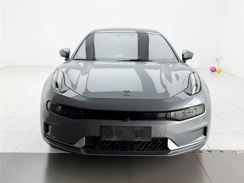 Zeekr 001, 2022