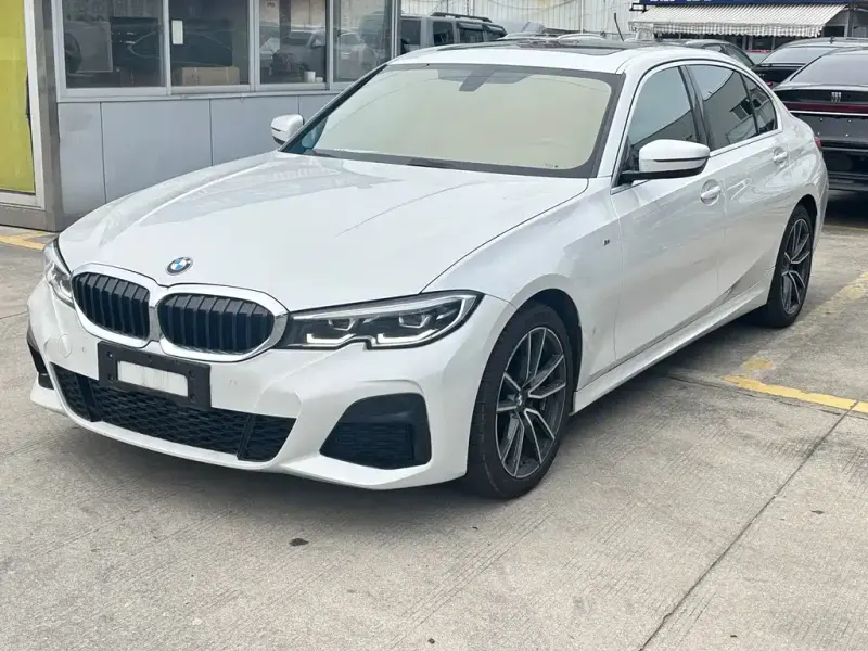 BMW 3 Series, 2021