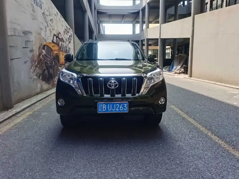 Toyota Prado (Import), 2013
