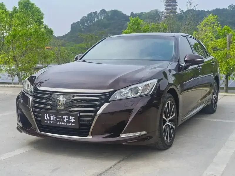 Toyota Crown, 2018