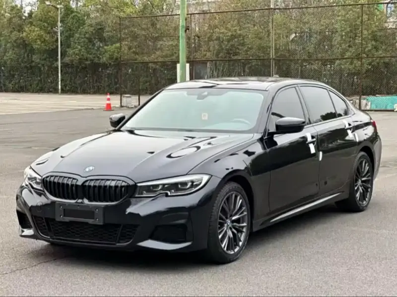BMW 3 Series, 2022