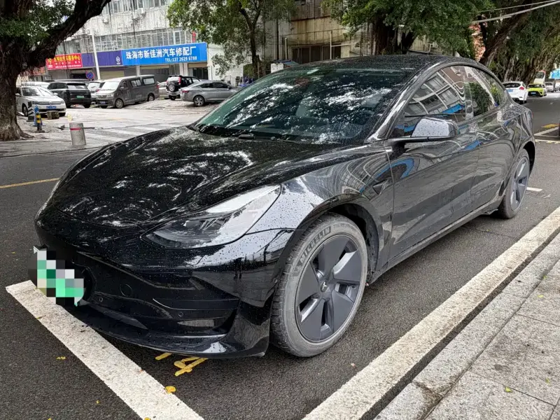Tesla Model 3, 2022