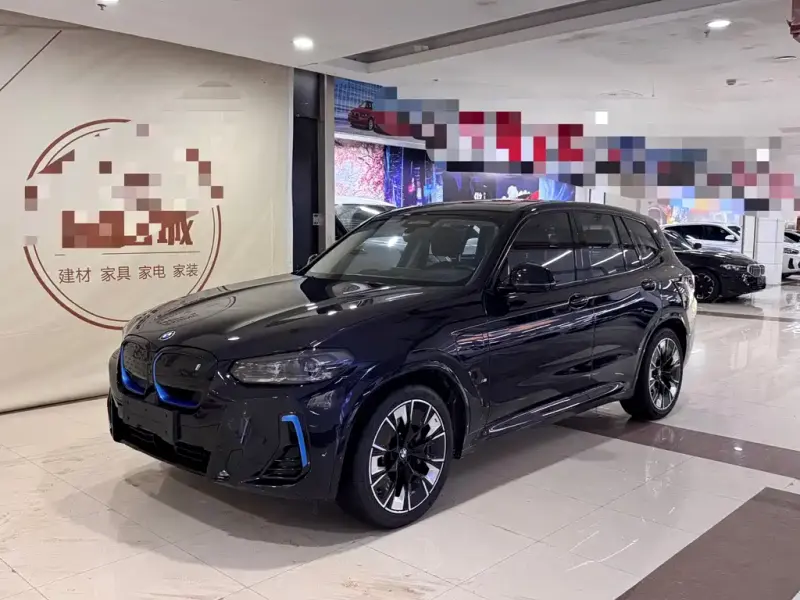 BMW iX3, 2022