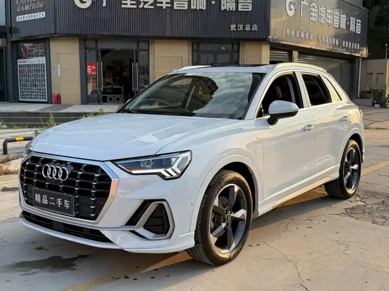 Audi Q3, 2022