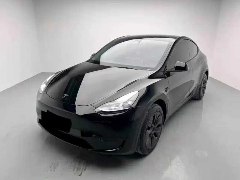 Tesla Model Y, 2023