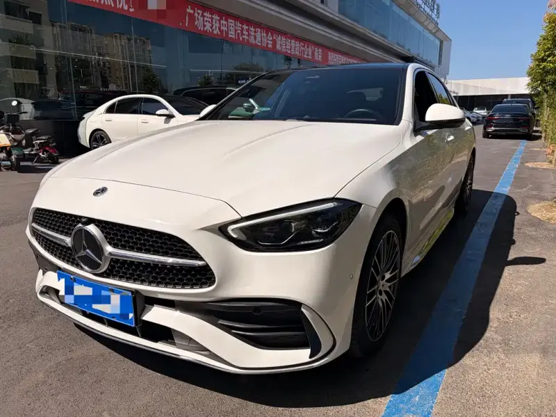 Mercedes-Benz C-Class, 2024