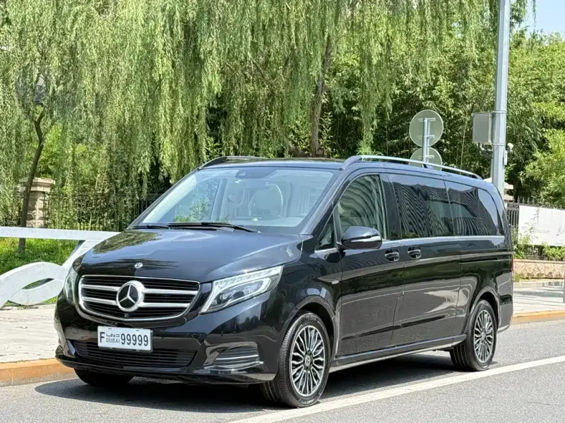 Mercedes-Benz V-Class, 2019 — фото 1